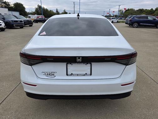 2025 Honda Accord Sport SE 1.5T
