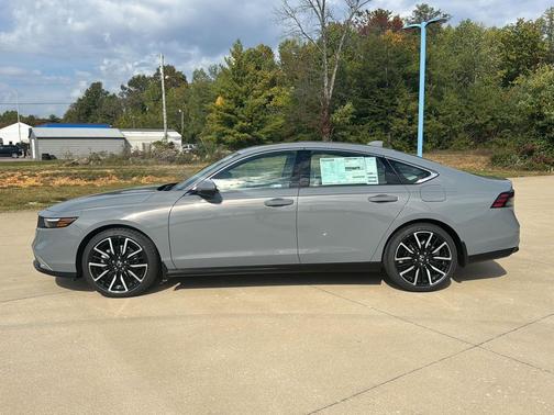 2025 Honda Accord Hybrid Touring