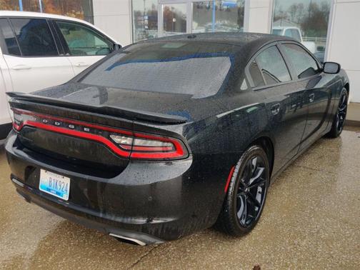 2017 Dodge Charger SE