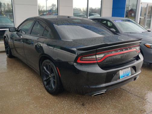 2017 Dodge Charger SE