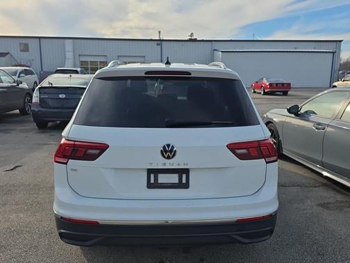 2024 Volkswagen Tiguan 2.0T SE