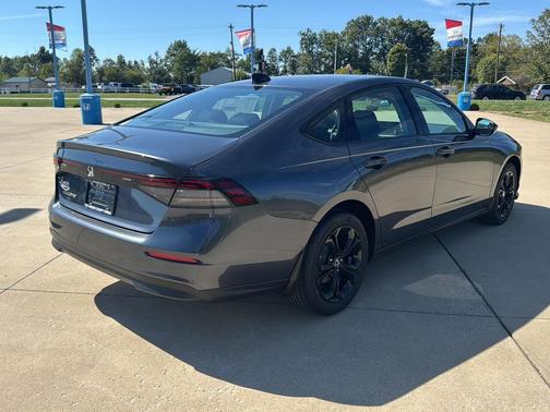 2025 Honda Accord Sport SE 1.5T