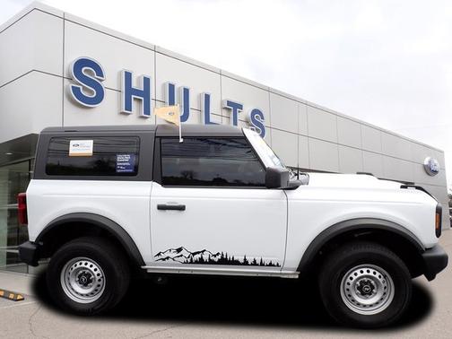 2022 Ford Bronco BASE