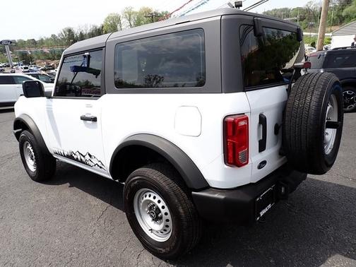 2022 Ford Bronco BASE