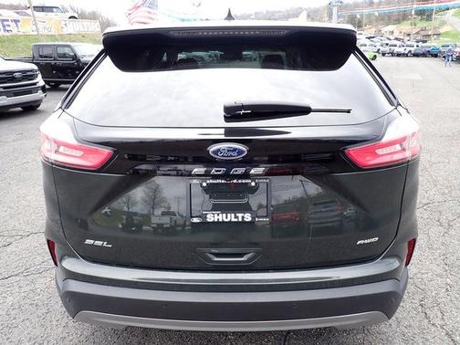 FORGED GREEN 2023 Ford Edge SEL