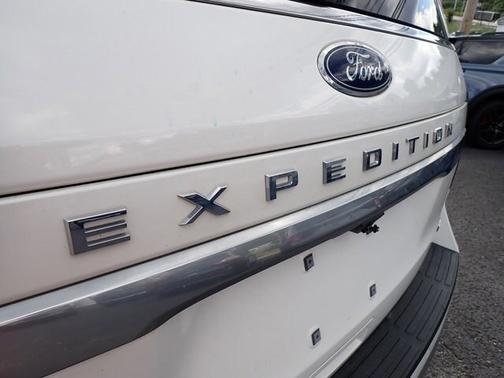2022 Ford Expedition PLATINUM