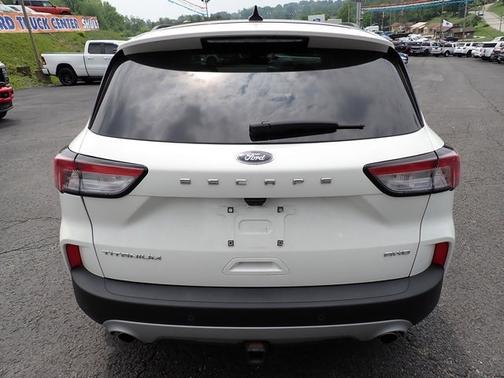 2022 Ford Escape TITANIUM