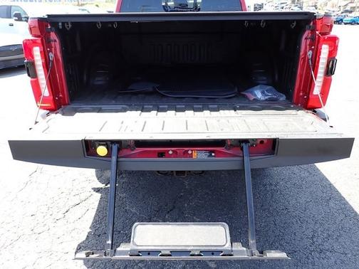 2023 Ford F-350 LARIAT SUPER DUTY