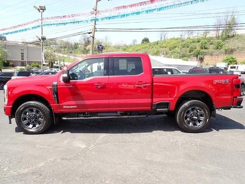 2023 Ford F-350 LARIAT SUPER DUTY
