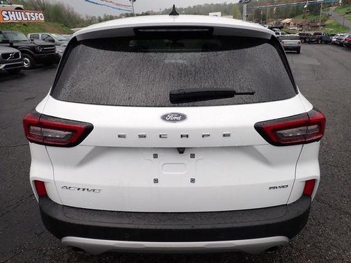 OXFORD WHITE 2024 Ford Escape ACTIVE