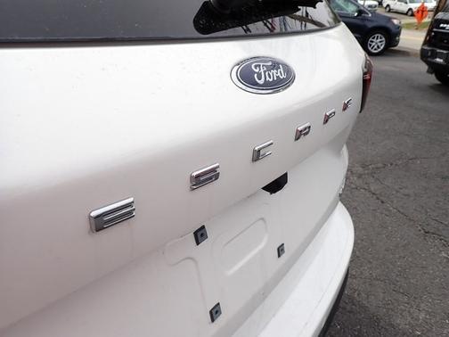 2023 Ford Escape ST-LINE ELITE