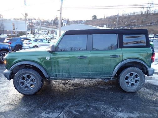 2023 Ford Bronco 