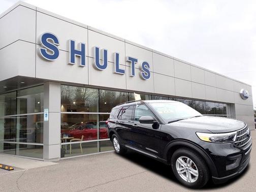 AGATE BLACK METALLIC 2023 Ford Explorer XLT