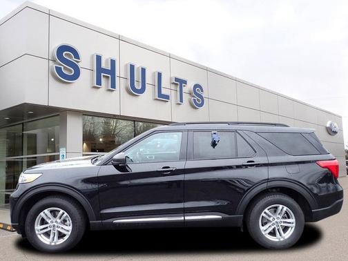 AGATE BLACK METALLIC 2023 Ford Explorer XLT