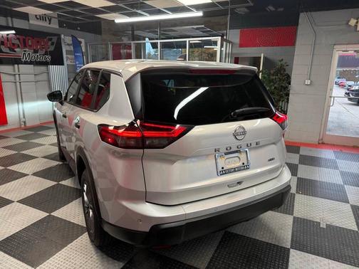 2024 Nissan Rogue S