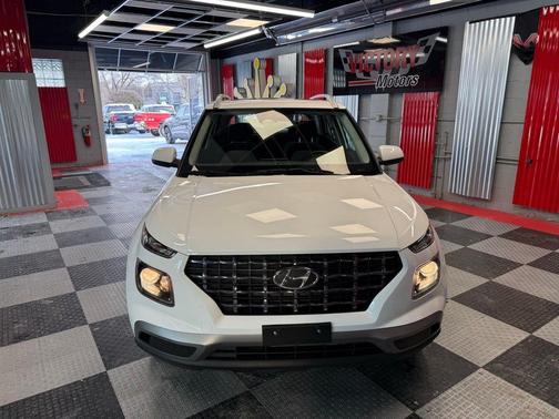 2025 Hyundai VENUE SEL