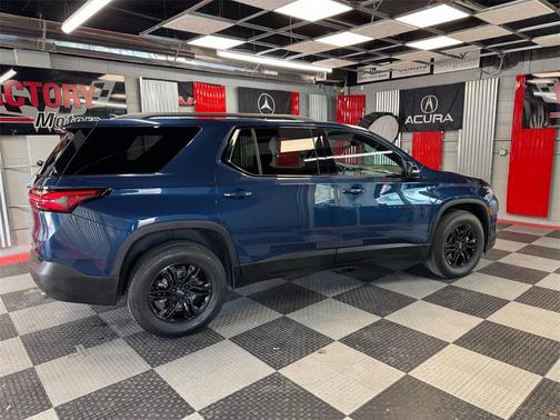 2022 Chevrolet Traverse LT Cloth