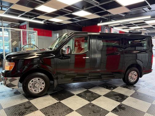 2016 Nissan NV Passenger NV3500 HD SL V8