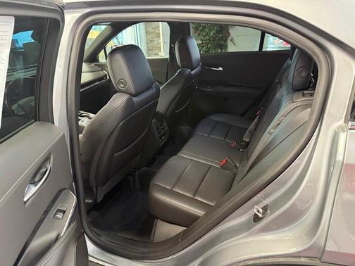 2024 Cadillac XT4 Luxury
