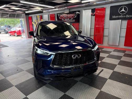 2023 INFINITI QX60 Pure