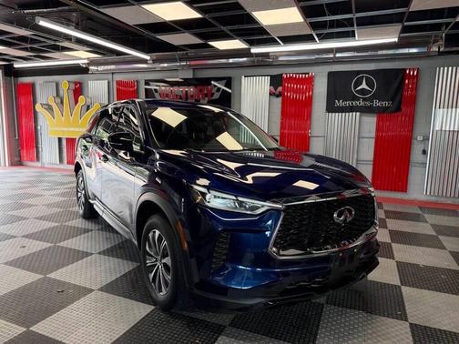2023 INFINITI QX60 Pure