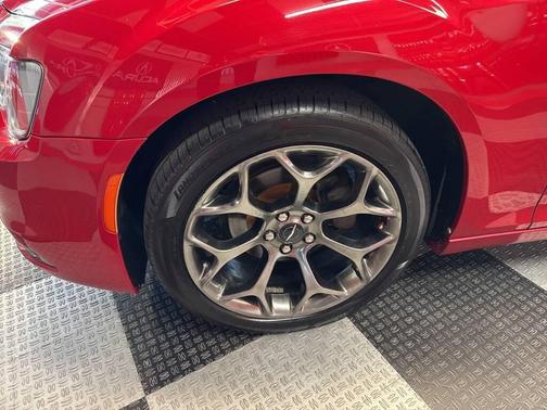 2016 Chrysler 300 S