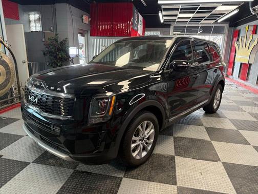 2022 Kia Telluride LX