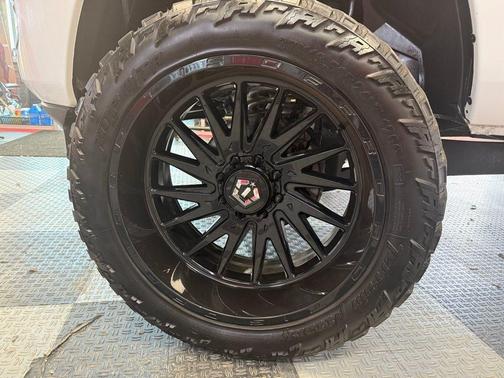 Bright White Clearcoat 2019 RAM 2500 Big Horn