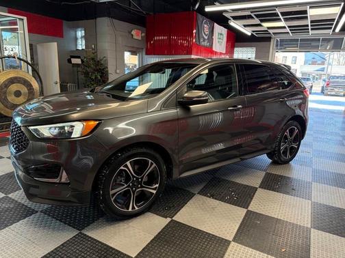 2019 Ford Edge ST
