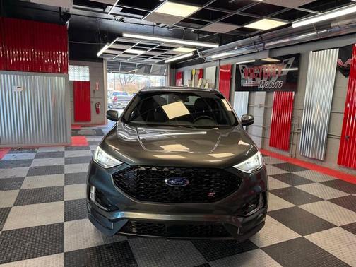 2019 Ford Edge ST