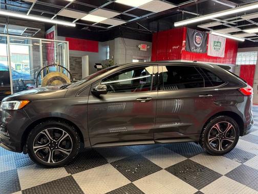 2019 Ford Edge ST