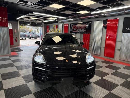 2020 Porsche Cayenne Base