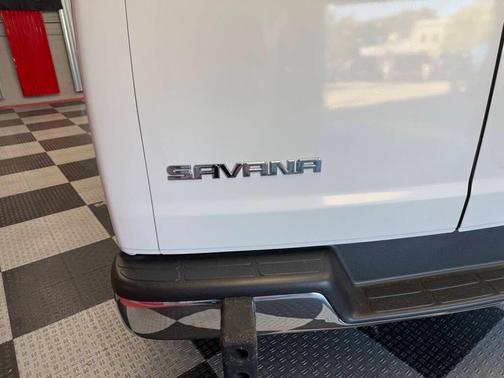 2023 GMC Savana 2500 Work Van