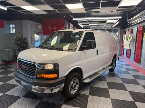 2023 GMC Savana 2500 Work Van