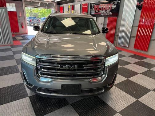 Gray 2023 GMC Acadia SLE