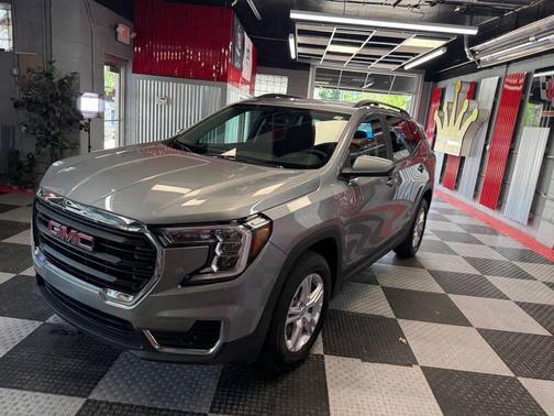 Sterling 2023 GMC Terrain SLE