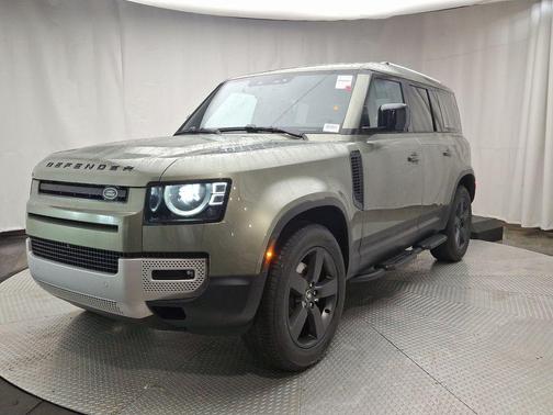 2025 Land Rover Defender P300