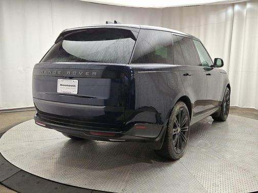 2025 Land Rover Range Rover P400 SE