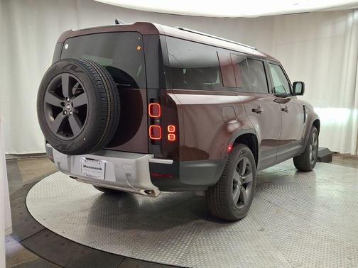 2025 Land Rover Defender P400 S