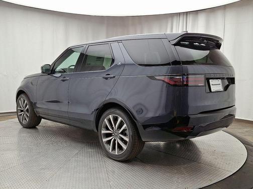 2025 Land Rover Discovery P360 Dynamic SE