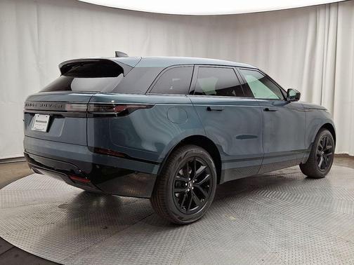 2026 Land Rover Range Rover Velar P400 Dynamic SE