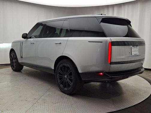 Hakuba Silver 2024 Land Rover Range Rover P530 SE