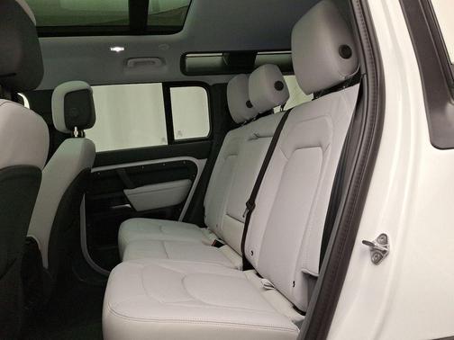 2025 Land Rover Defender P300