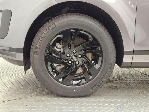 2026 Land Rover Range Rover Evoque Core S