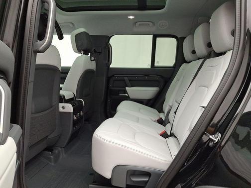 2025 Land Rover Defender P300 S