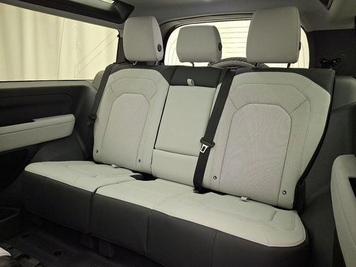 2025 Land Rover Defender P300 S