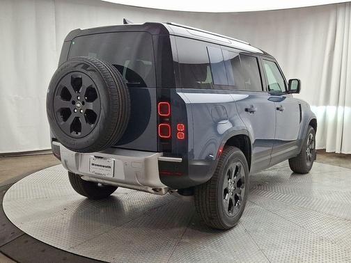 2025 Land Rover Defender P400 S