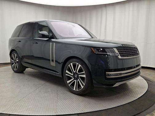 Belgravia Green 2023 Land Rover Range Rover P530 SE