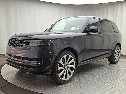 2025 Land Rover Range Rover P530 SE 7 Seat