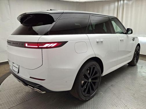 2025 Land Rover Range Rover Sport P530 Dynamic SE